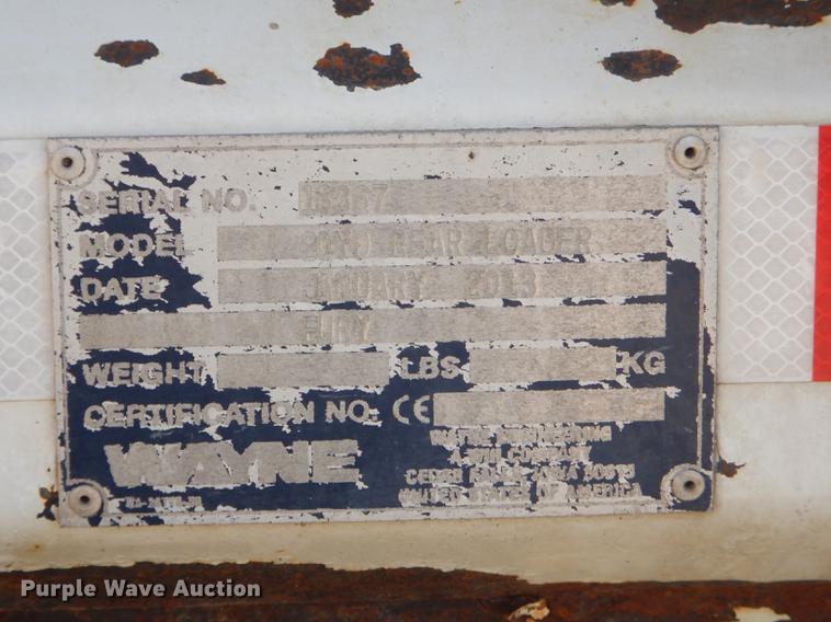 image for item ED9373 2013 Peterbilt 337 refuse truck