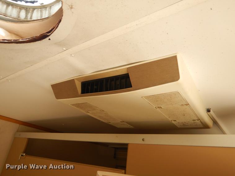 image for item ED9375 2005 Pace American CQ8520TA3 restroom trailer