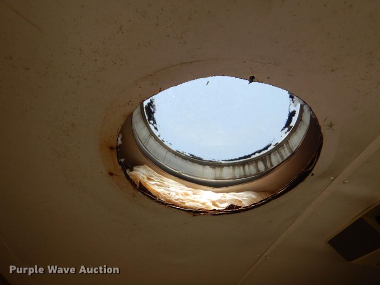 image for item ED9375 2005 Pace American CQ8520TA3 restroom trailer