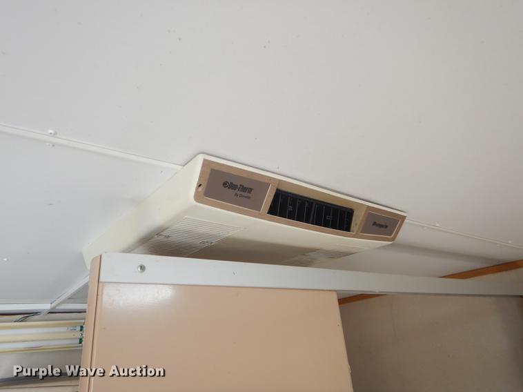 image for item ED9375 2005 Pace American CQ8520TA3 restroom trailer