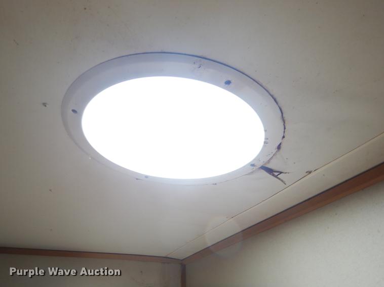 image for item ED9375 2005 Pace American CQ8520TA3 restroom trailer