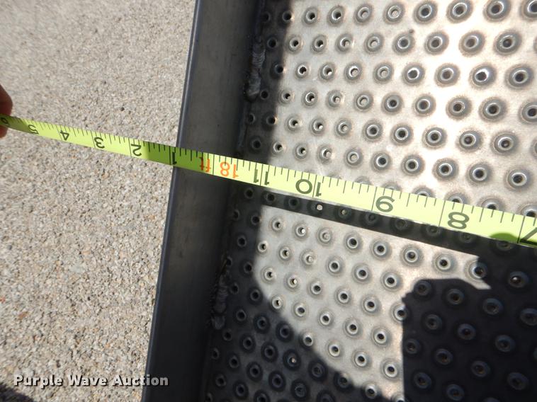 image for item ED9375 2005 Pace American CQ8520TA3 restroom trailer