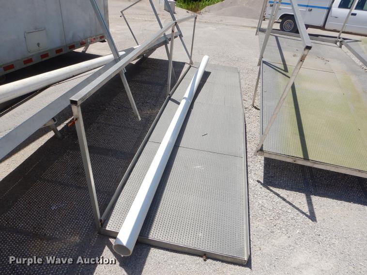 image for item ED9375 2005 Pace American CQ8520TA3 restroom trailer