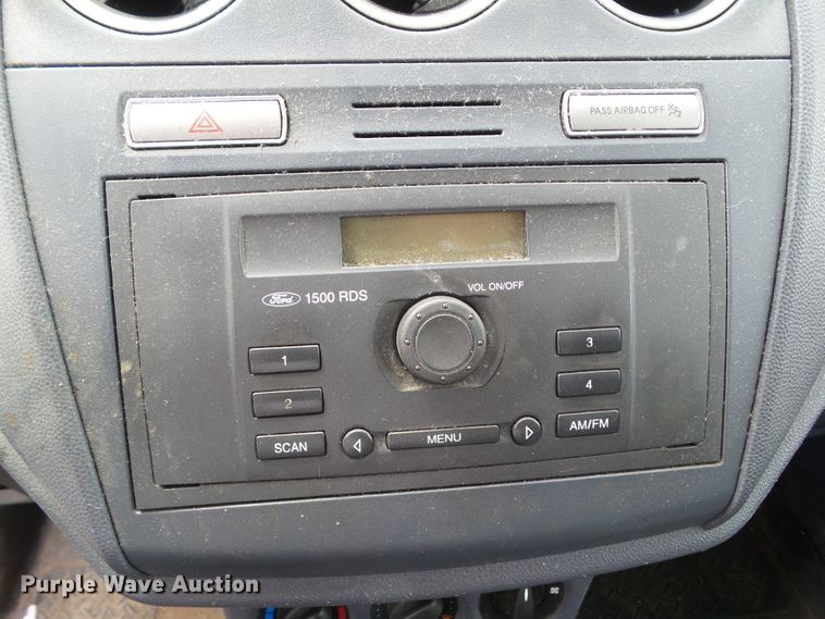 image for item EM9200 2011 Ford Transit Connect XL van