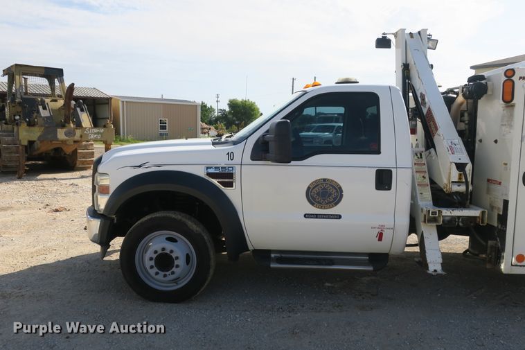image for item EO9496 2009 Ford F550 Super Duty XL service truck with crane