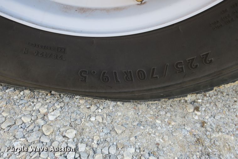 image for item EO9496 2009 Ford F550 Super Duty XL service truck with crane