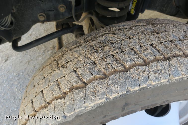 image for item EO9496 2009 Ford F550 Super Duty XL service truck with crane