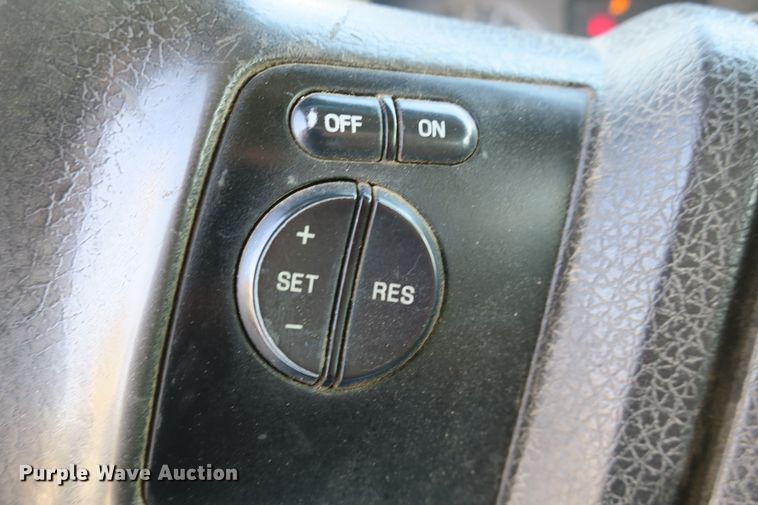 image for item EO9496 2009 Ford F550 Super Duty XL service truck with crane