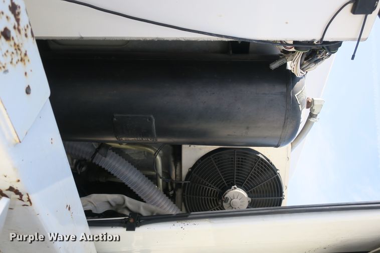 image for item EO9496 2009 Ford F550 Super Duty XL service truck with crane