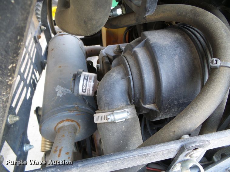 image for item EQ9099 Ex Mark LZ31DG724 ZTR lawn mower