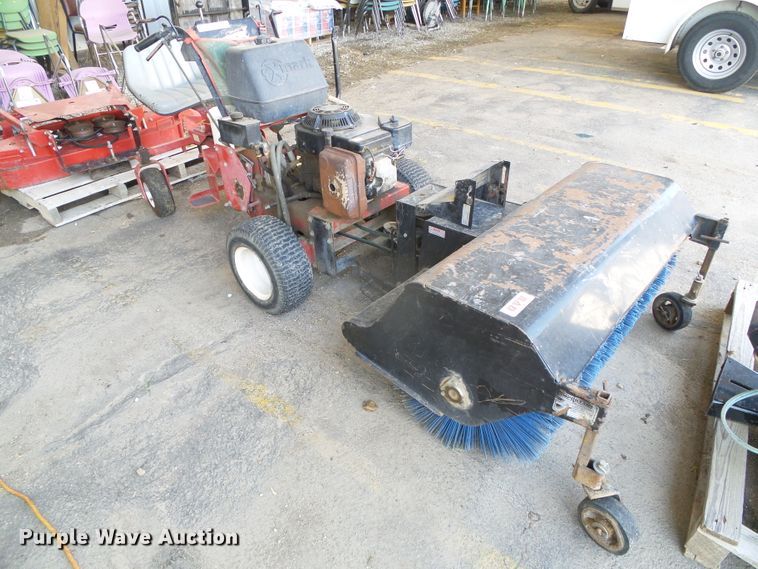 image for item EQ9102 Ex Mark RS-52SSW lawn mower