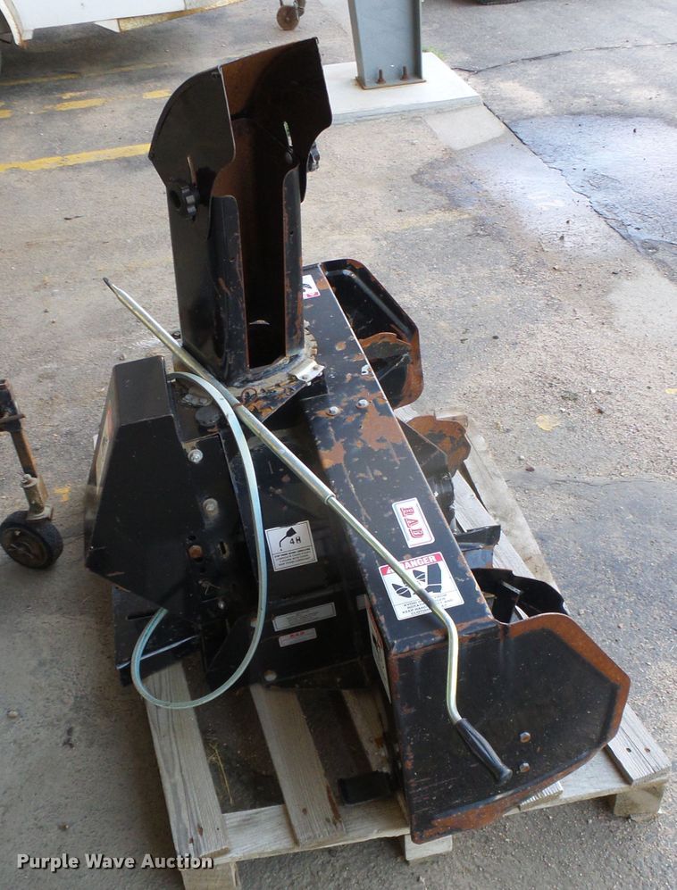 image for item EQ9102 Ex Mark RS-52SSW lawn mower