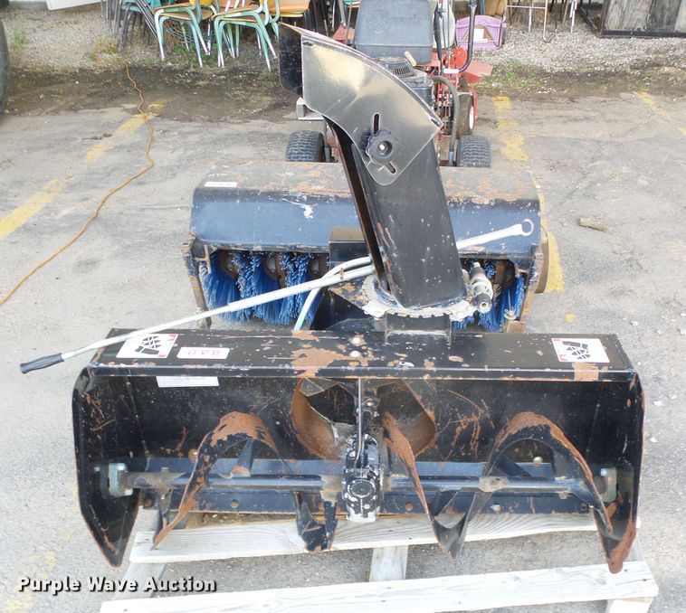 image for item EQ9102 Ex Mark RS-52SSW lawn mower