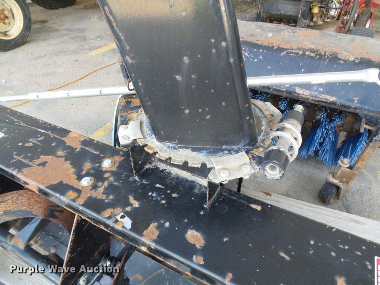 image for item EQ9102 Ex Mark RS-52SSW lawn mower