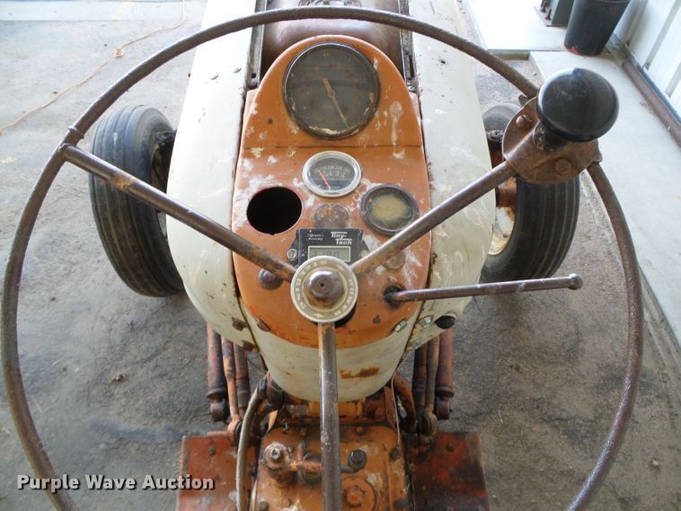 image for item EQ9103 Ford tractor