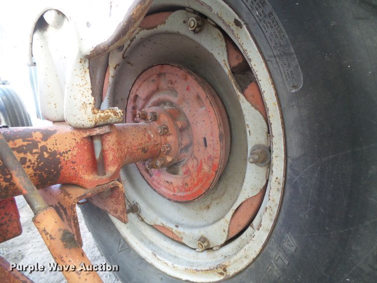 image for item EQ9103 Ford tractor