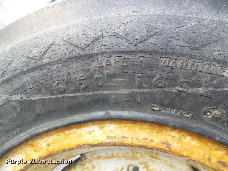 image for item EQ9103 Ford tractor