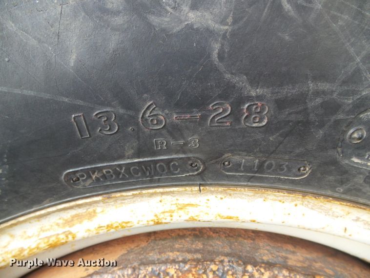 image for item EQ9103 Ford tractor