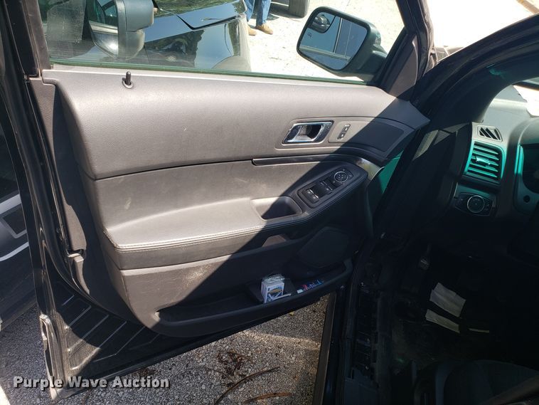 image for item ET9769 2015 Ford Explorer Police Interceptor SUV