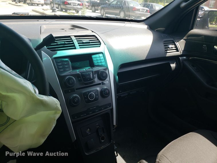 image for item ET9769 2015 Ford Explorer Police Interceptor SUV