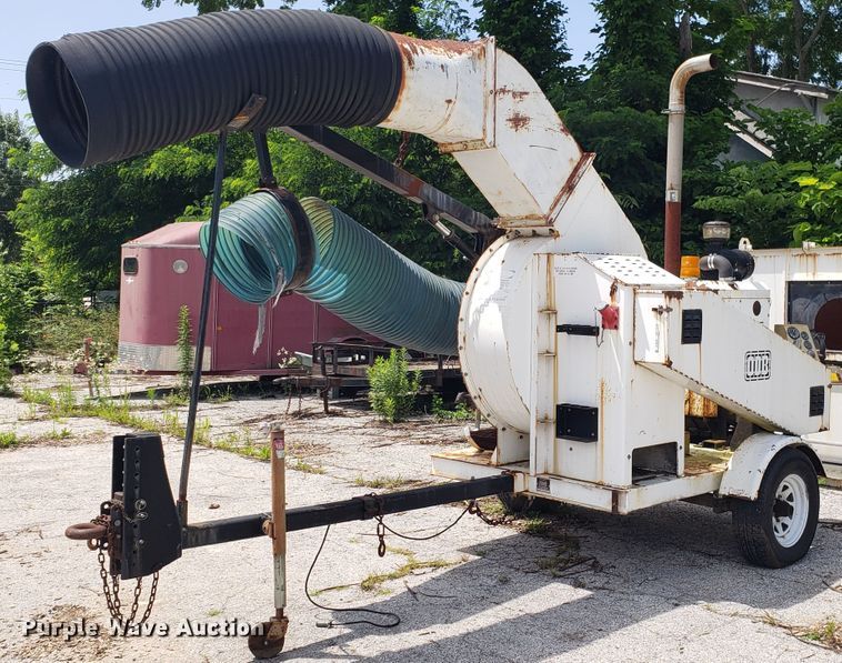 Old Dominion LCT600 leaf vacuum in Independence, MO Item ET9771 sold