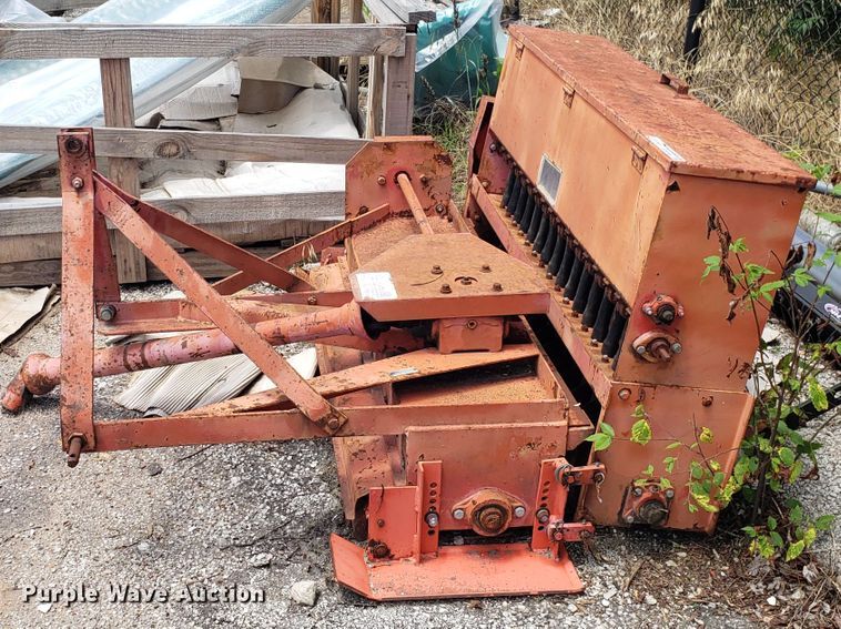 image for item ET9785 Jacobsen seeder