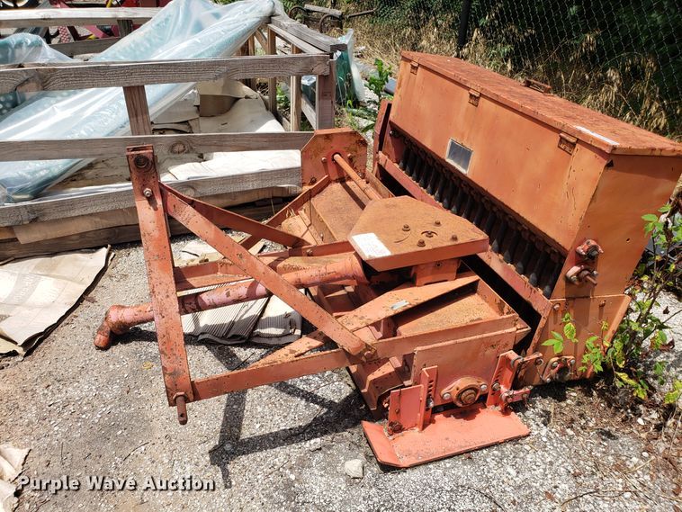 image for item ET9785 Jacobsen seeder