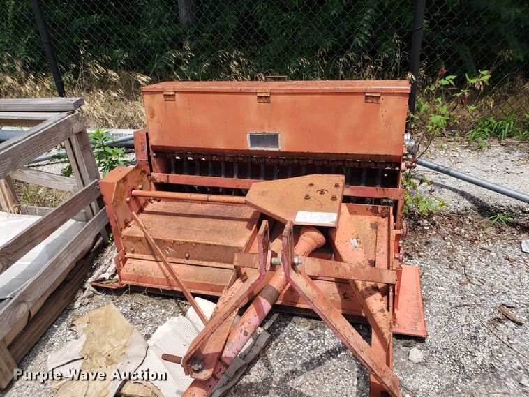 image for item ET9785 Jacobsen seeder