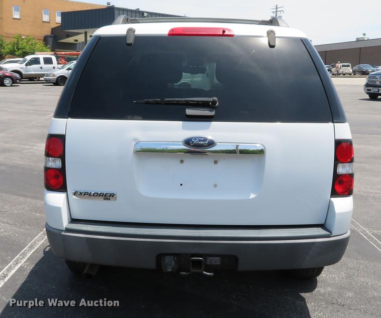 image for item EV9652 2006 Ford Explorer XLT SUV