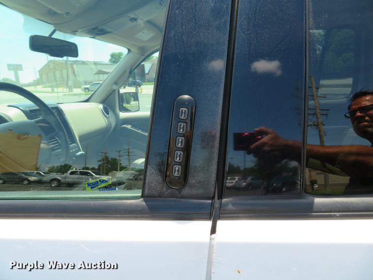 image for item EV9652 2006 Ford Explorer XLT SUV