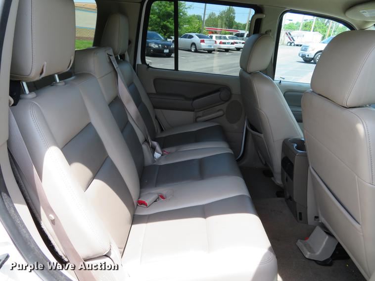 image for item EV9652 2006 Ford Explorer XLT SUV