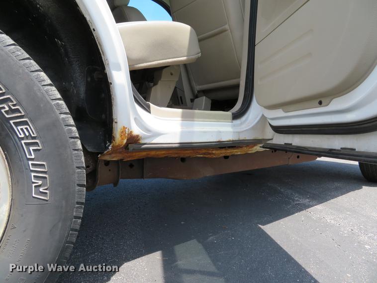 image for item EV9652 2006 Ford Explorer XLT SUV