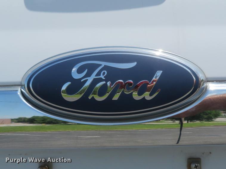 image for item EV9652 2006 Ford Explorer XLT SUV