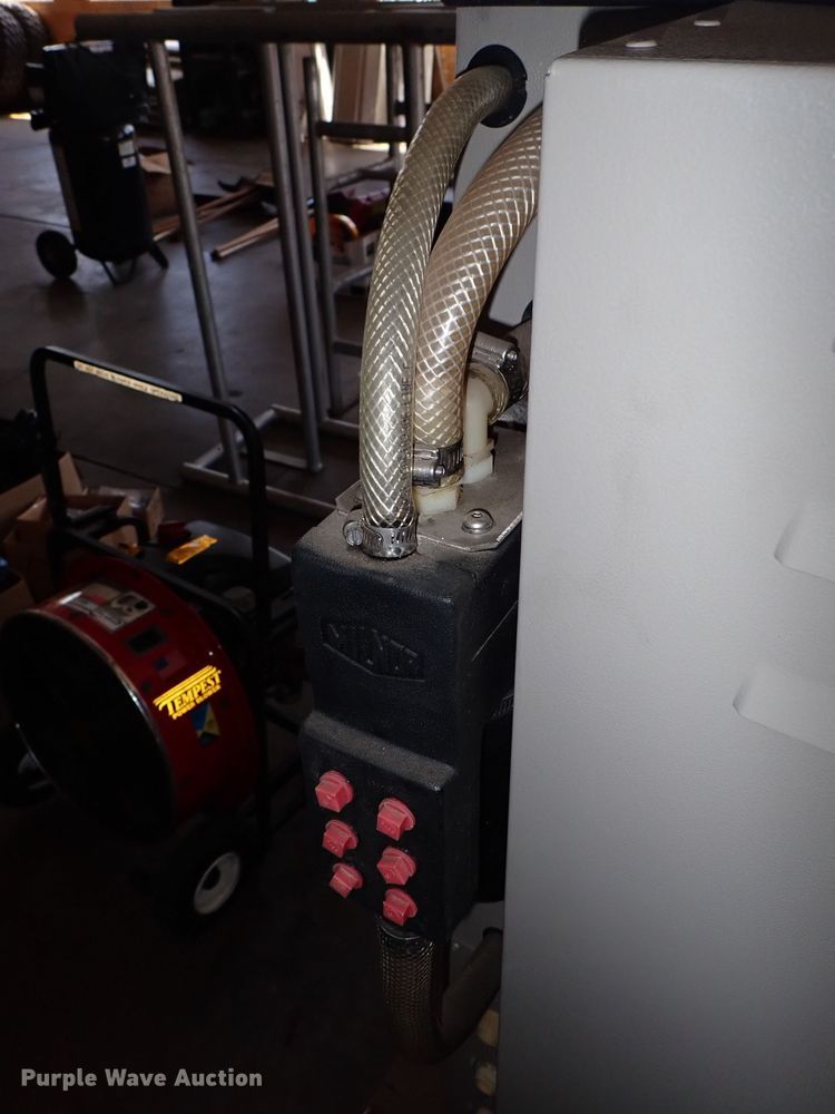 image for item FB9095 2002 Milnor washer