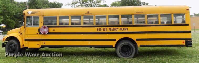 image for item FI9781 2003 International CE school bus