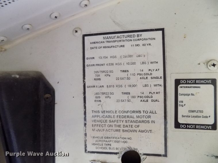 image for item FI9781 2003 International CE school bus