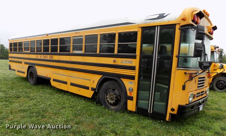 image for item FI9782 1999 Blue Bird TC2000 school bus