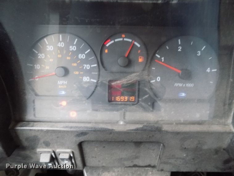 image for item FI9782 1999 Blue Bird TC2000 school bus