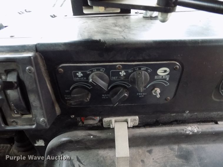 image for item FI9782 1999 Blue Bird TC2000 school bus