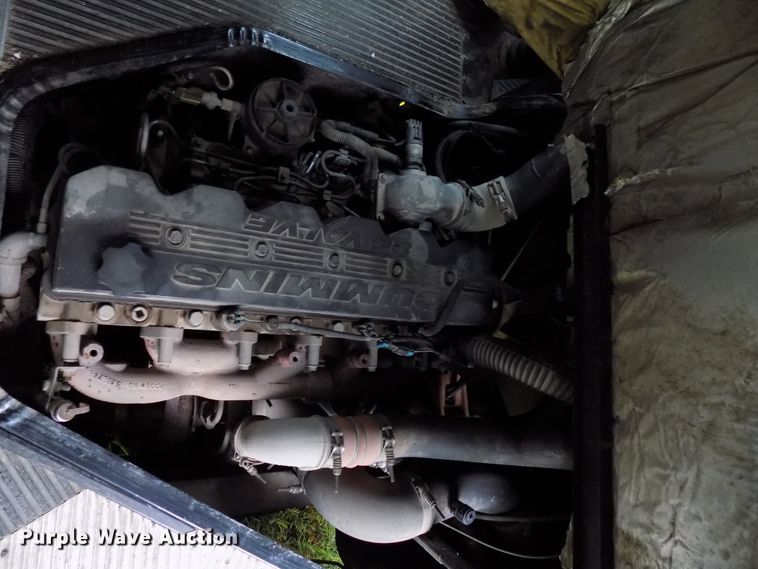 image for item FI9782 1999 Blue Bird TC2000 school bus