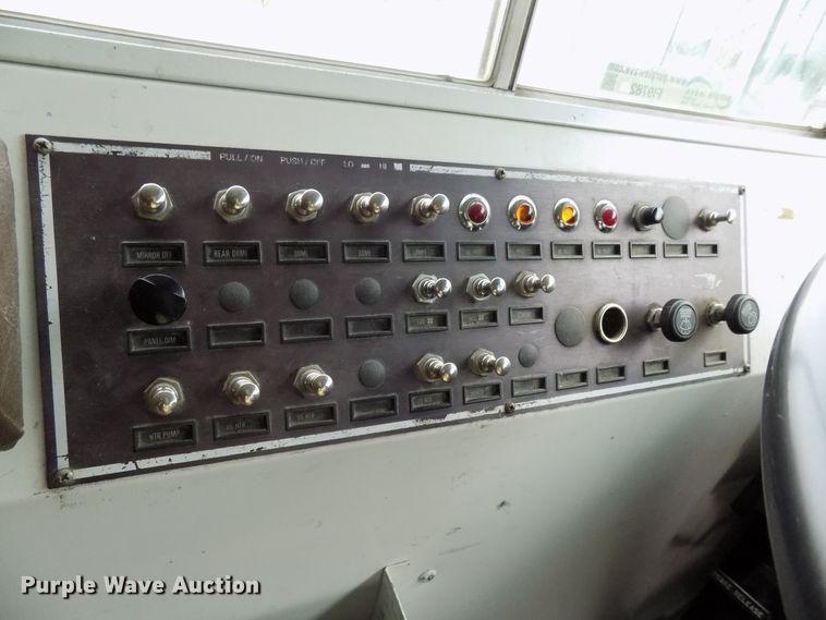 image for item FI9782 1999 Blue Bird TC2000 school bus