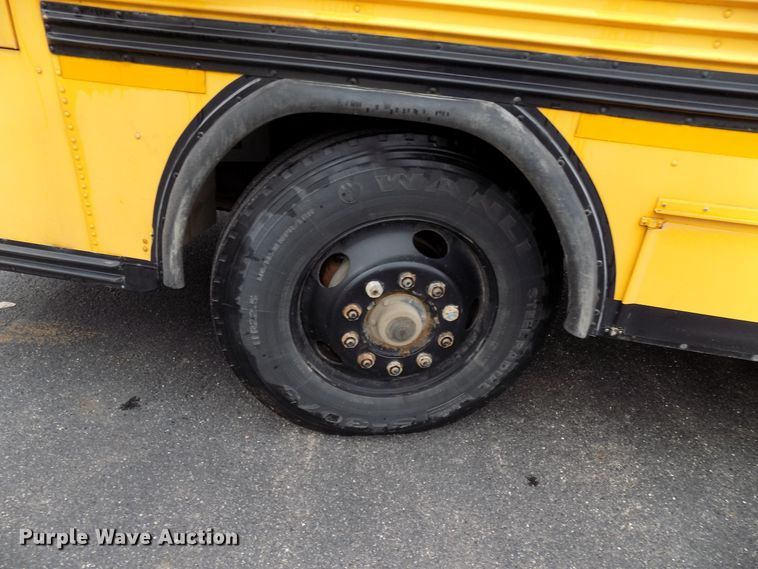 image for item FI9782 1999 Blue Bird TC2000 school bus