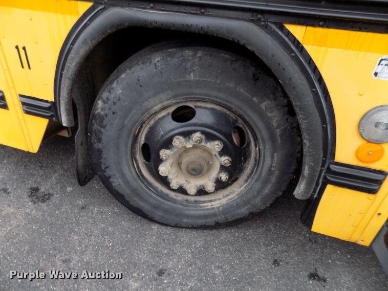 image for item FI9782 1999 Blue Bird TC2000 school bus