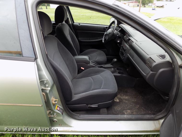 image for item FI9783 2006 Dodge Stratus