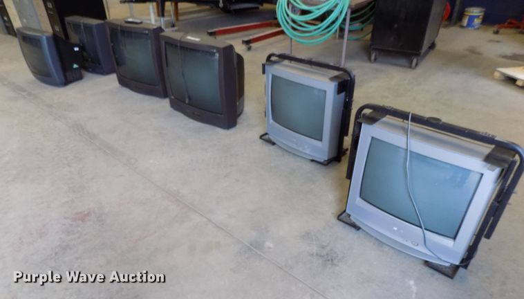image for item FI9785 Approximately 6 televisions