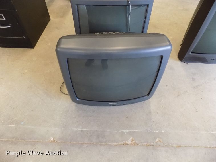 image for item FI9785 Approximately 6 televisions