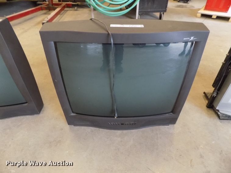 image for item FI9785 Approximately 6 televisions