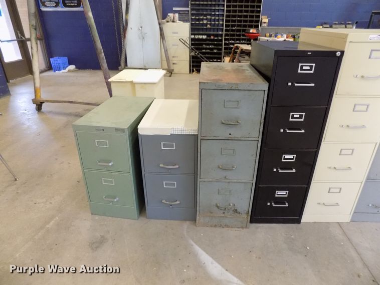image for item FI9786 (9) file cabinets