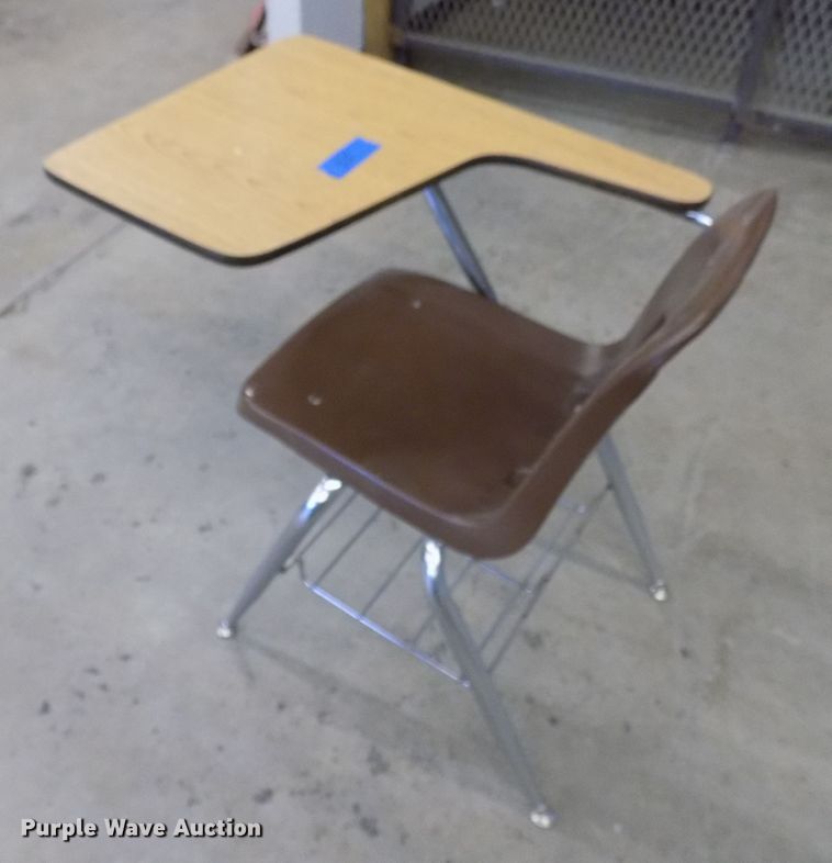 image for item FI9797 Approximately 55 desks