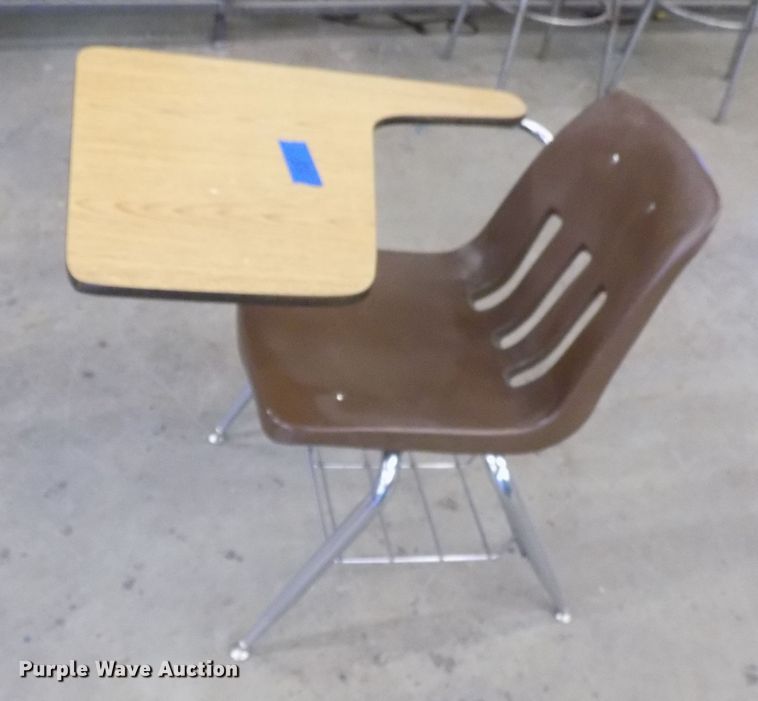 image for item FI9797 Approximately 55 desks